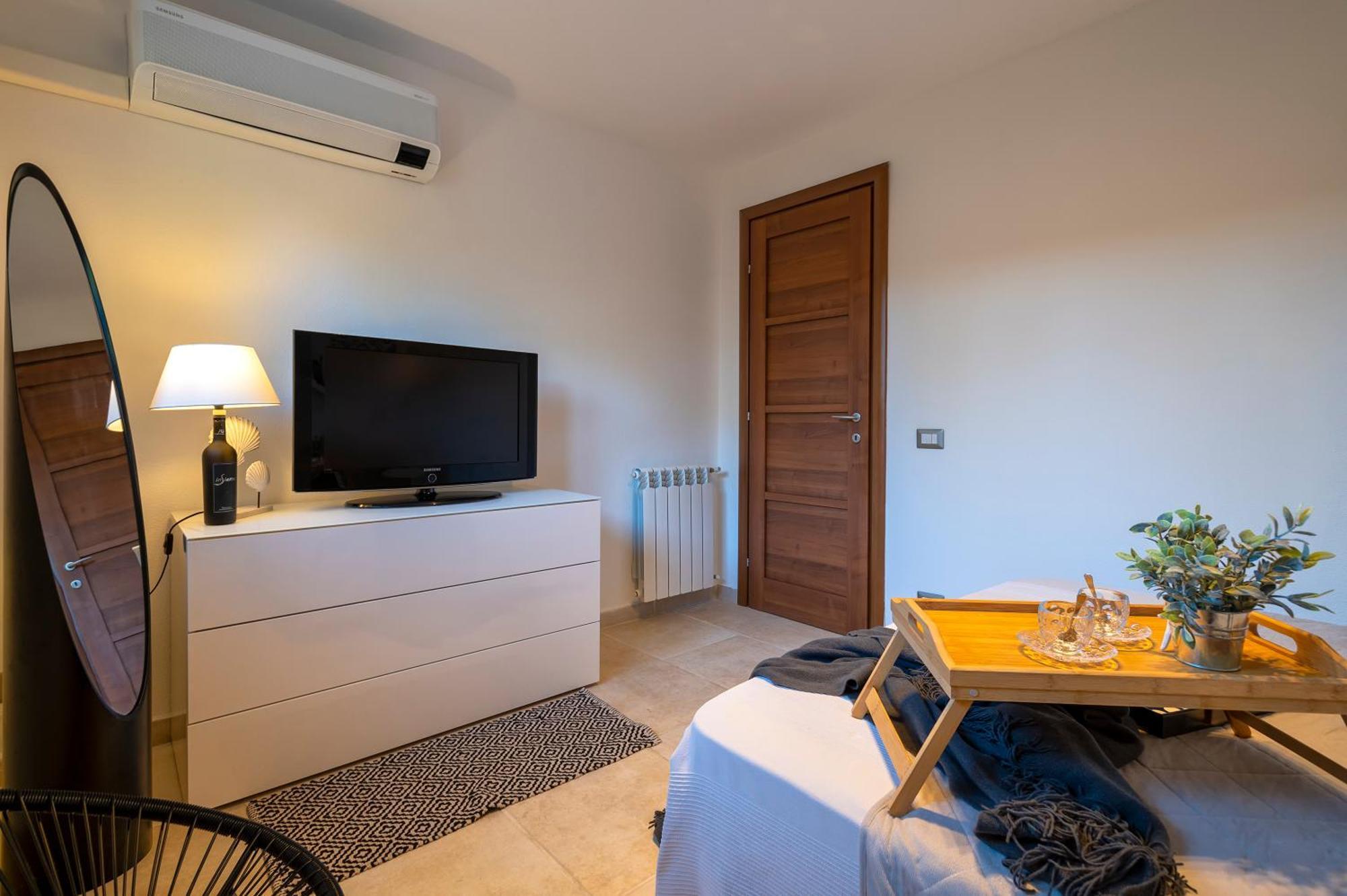 Sardinia Re - Villa Fioretta Flowers Apartments أولميدو المظهر الخارجي الصورة