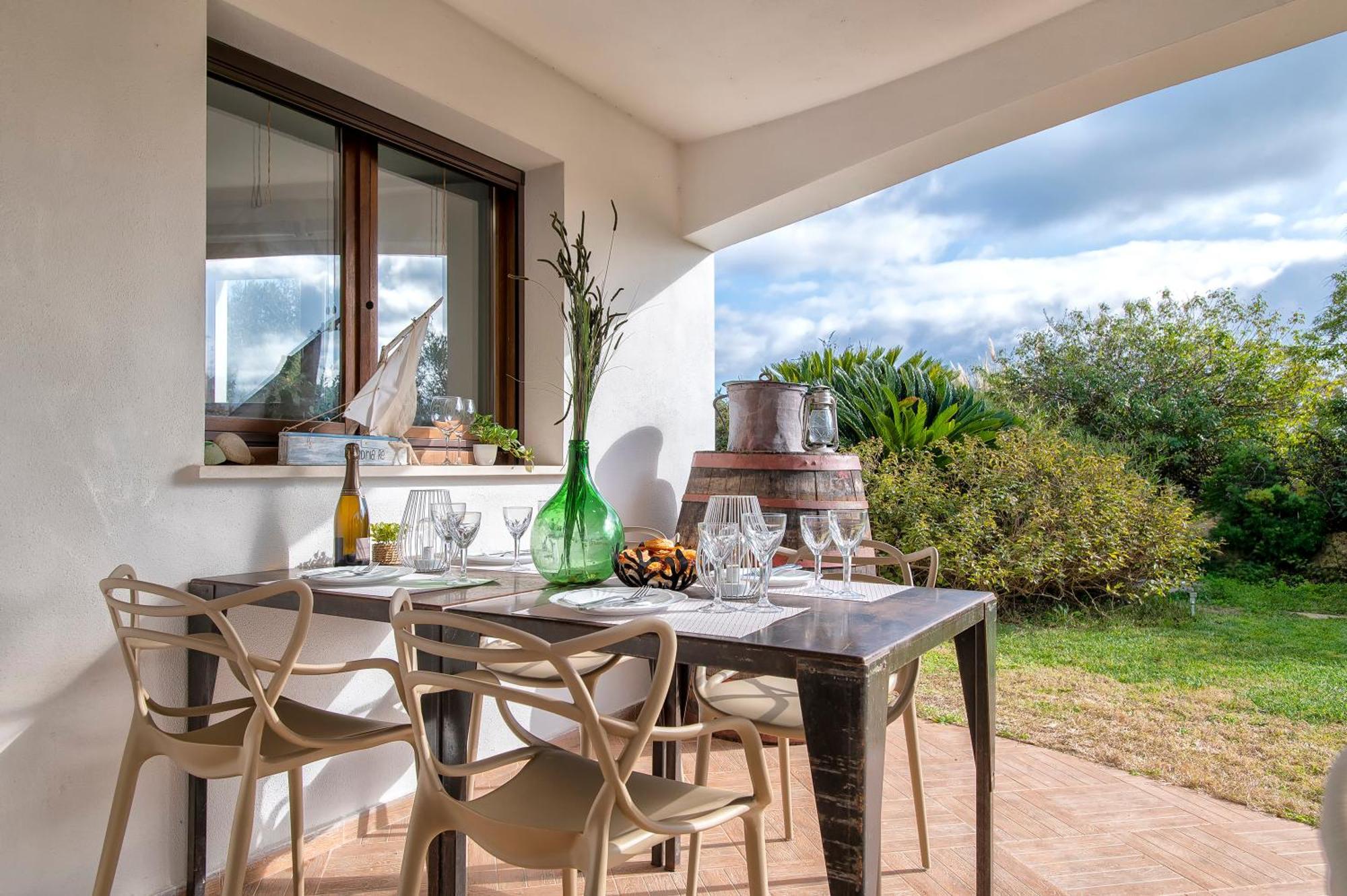 Sardinia Re - Villa Fioretta Flowers Apartments أولميدو المظهر الخارجي الصورة